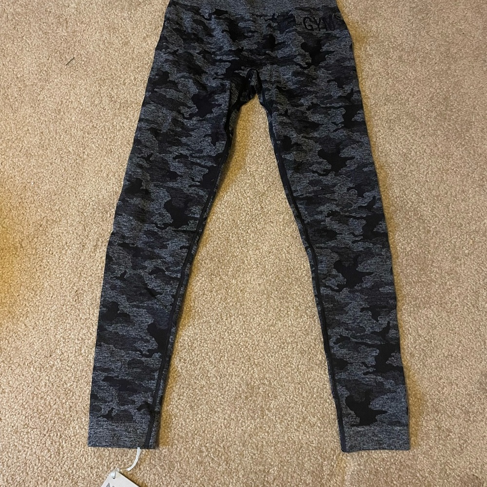 Gym shark camo seamless leggings